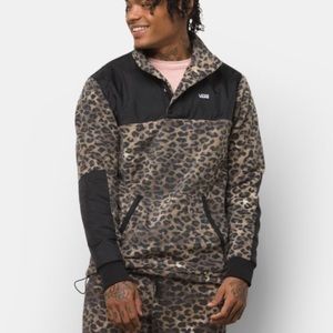 Vans pull over fleece